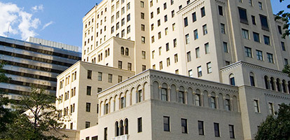 A zoomed in view of Allegheny General Hospital.